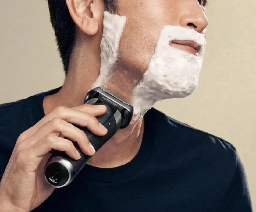 Braun Series 9 Pro+ 9575cc Wet & Dry Electric Foil Shaver